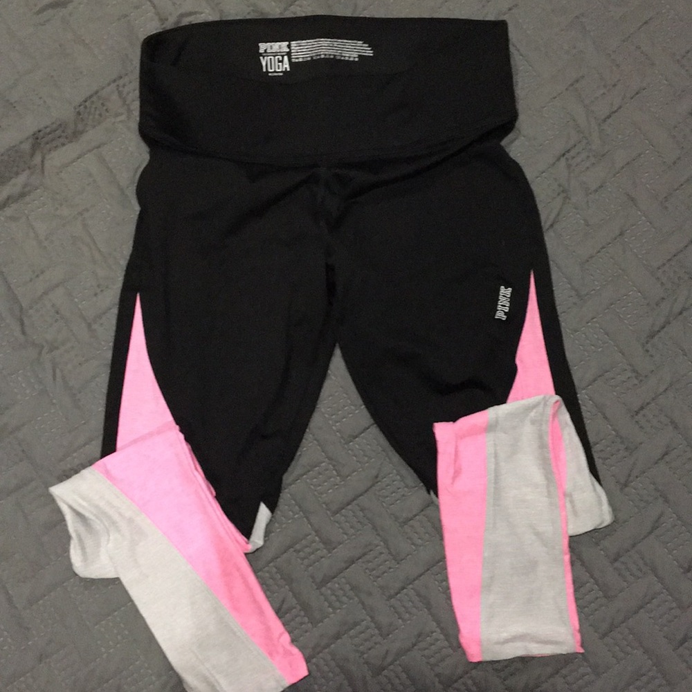 PINK yoga leggings
